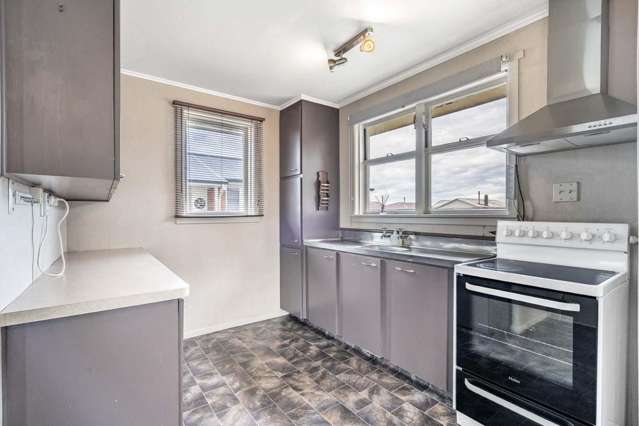 17 Sword Street Gore_1