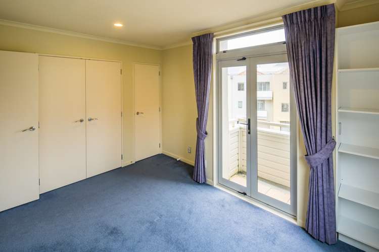 53/305 Evans Bay Parade Hataitai_12