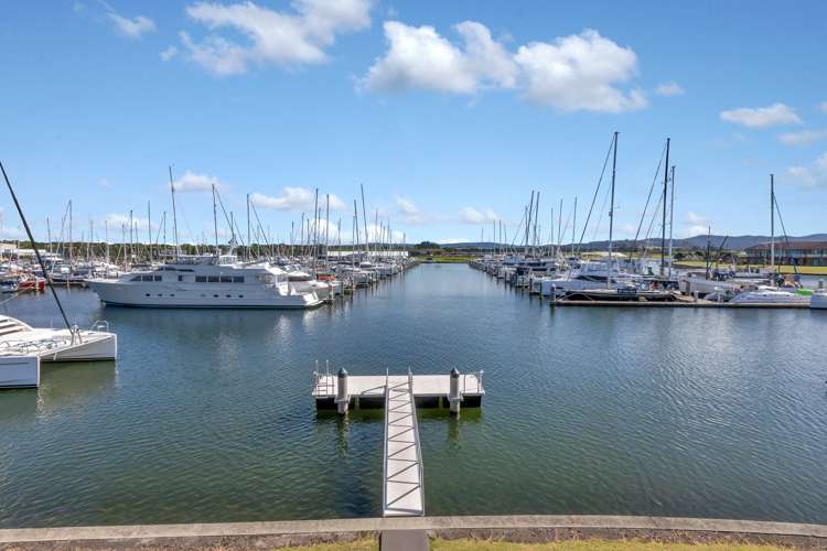 7 Fred Carr Place One Tree Point_32