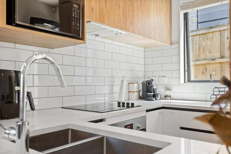 3/22 Coniston Avenue Te Atatu South_10