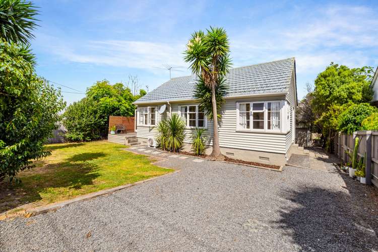 76 Titirangi Road New Lynn_14
