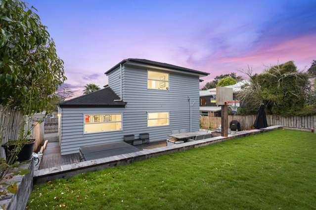 9a Atkinson Road Titirangi_1