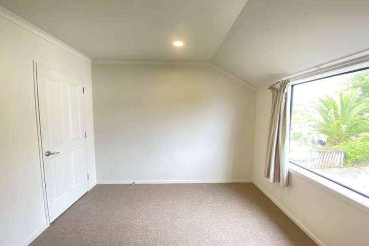 2/2 Swan Hill Drive Glen Eden_6