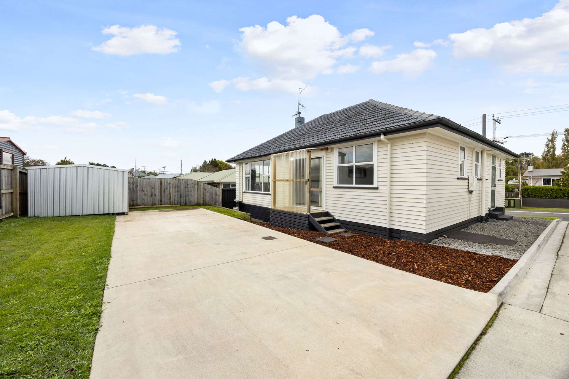 1/10 Pine Avenue Bader_0