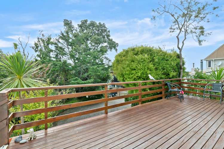 5 Lyons Avenue Murrays Bay_3