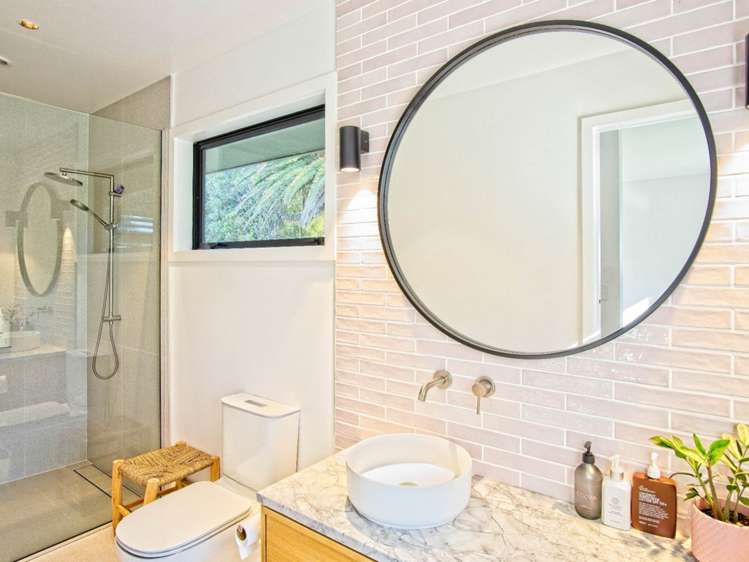 17 Sandy Cove Wainui_15