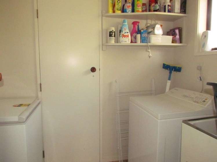 82 Newcastle Street Clyde_11