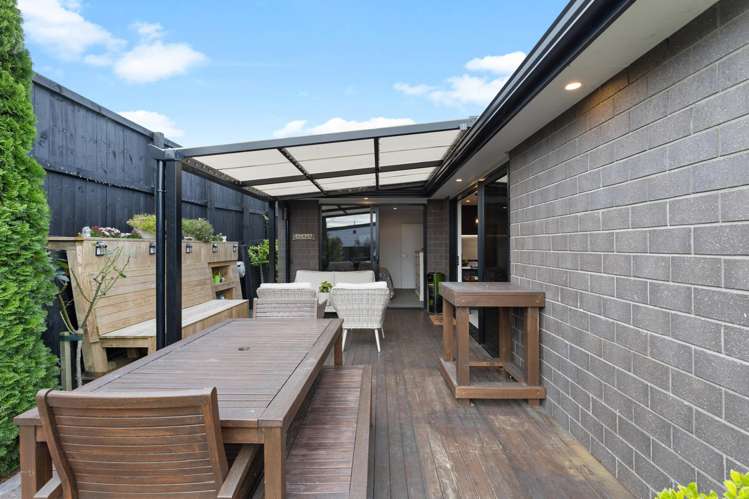 20 Maanihi Drive Rototuna North_16