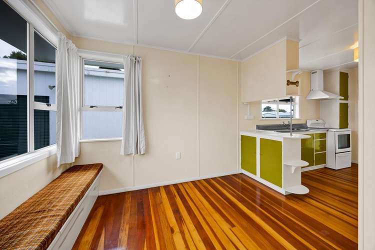 2 Charles Major Place Hawera_2