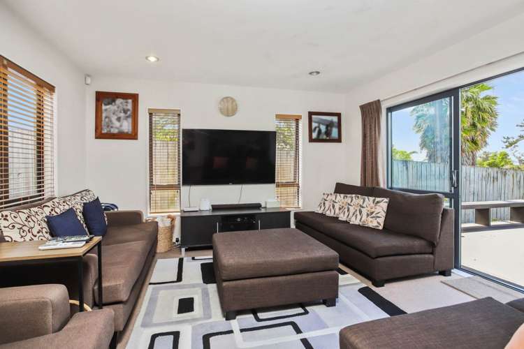 103b Roberts Road Te Atatu South_6
