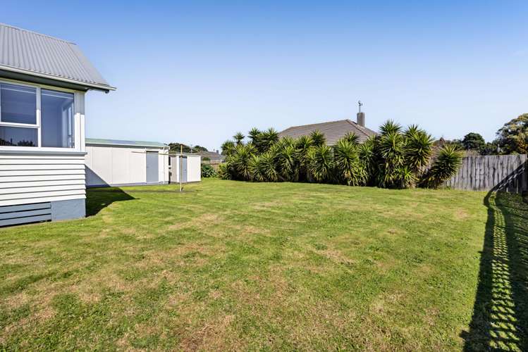 22 Whitcombe Road Opunake_21