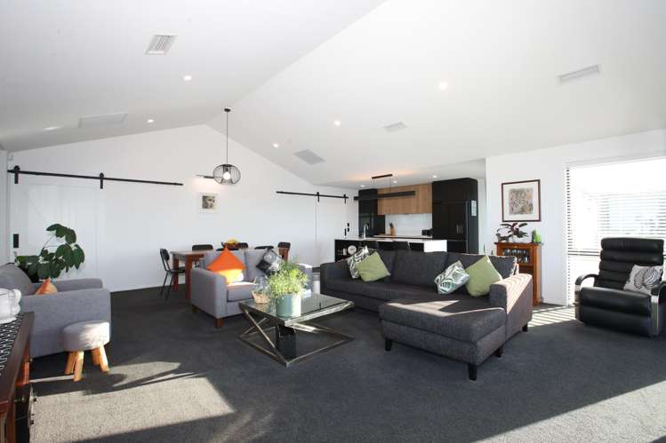 2C Herbert Street Riverton_11