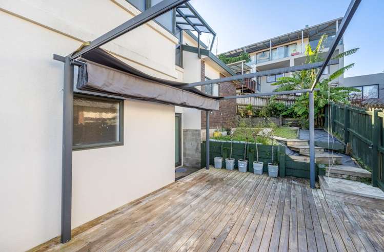 19B Eske Place Highland Park_35