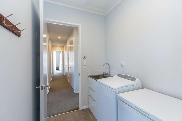 13 Plains Avenue Masterton_27