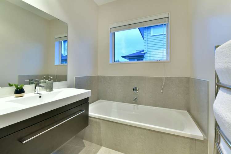 8 Bella Vista Drive Gulf Harbour_46