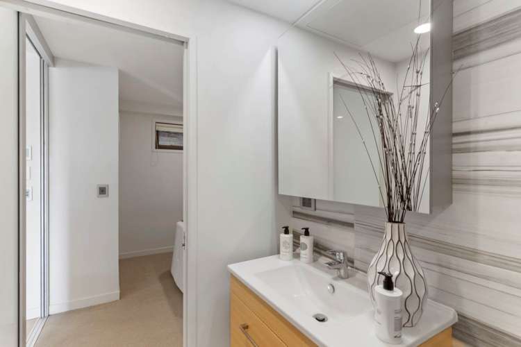 406/10 Lion Place Epsom_21