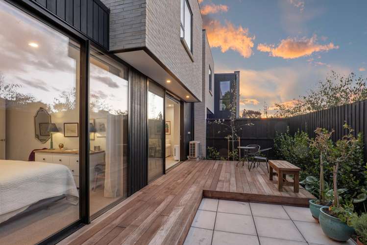 4/18 Cornwall Street_1