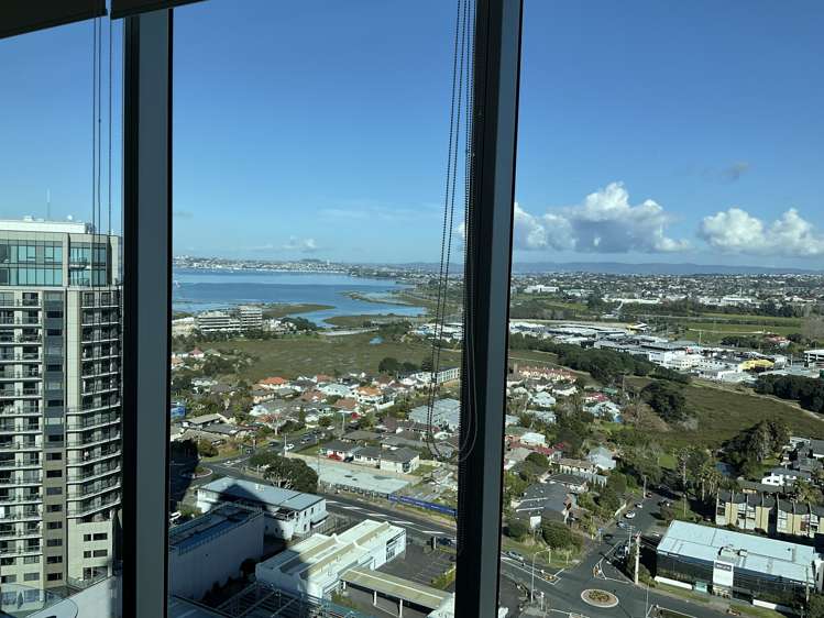 2004/3 Northcroft Street Takapuna_6