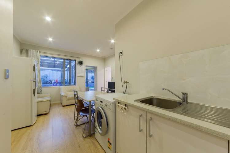 24 Ballindrait Drive Flat Bush_18