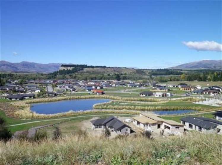 19 Grierson Lane Albert Town_13