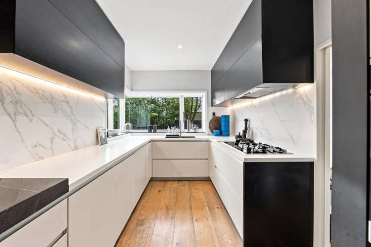 23 Innes Road Merivale_12