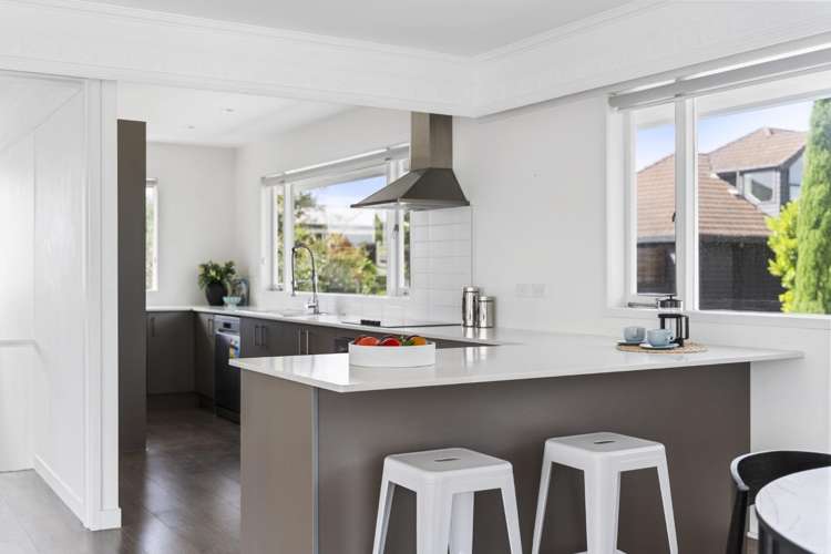 1/81A Stanley Point Road Devonport_13