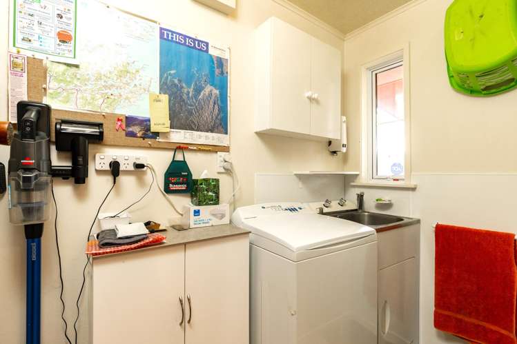 16 Huia Street Waikawa Picton_26