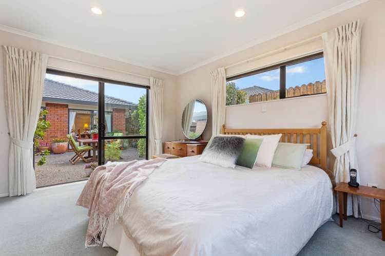 7 Flora Place Wattle Downs_10