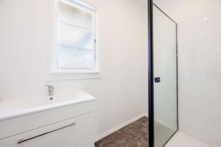 9c Lawrence Street Otane_10