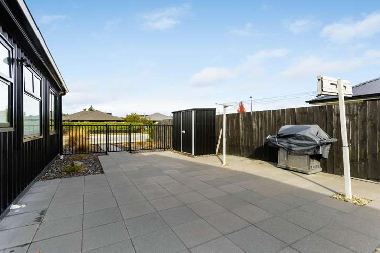 21 Warbler Lane Albert Town_32