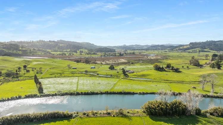90 Camp Road, Coroglen Tairua_22