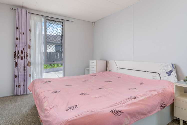 6 Bill Phillip Place Clendon Park_14