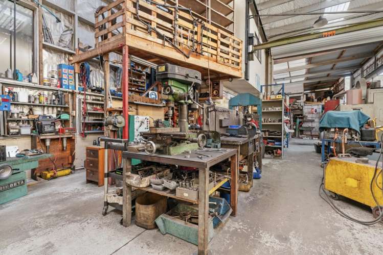 99 Birch Avenue Judea_11