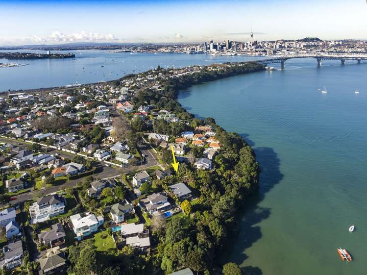 44 Clarence Road Northcote Point_11