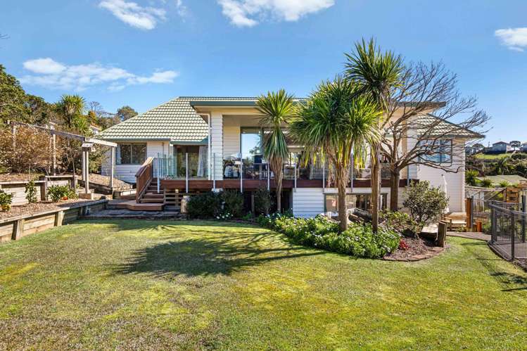 9 Careen Grove Gulf Harbour_16