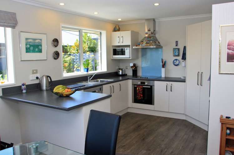 10 Ashley Drive Paroa_2