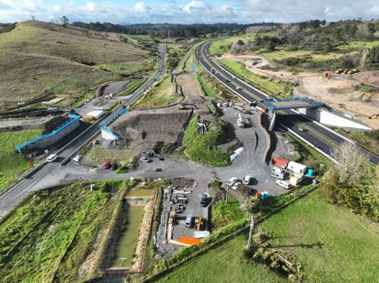 1366 Whangaparaoa Road_3