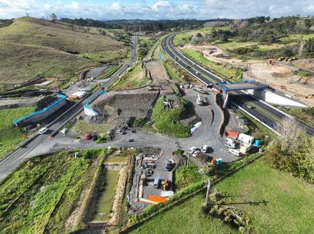 1364 Whangaparaoa Road Army Bay_1