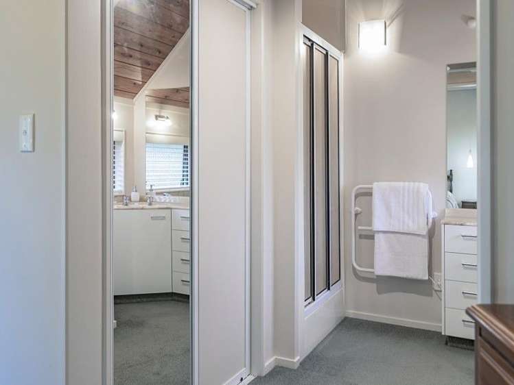 33 The Ridgeway Enner Glynn_14