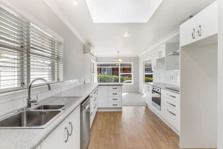 143 Elliot Street Pahurehure_4