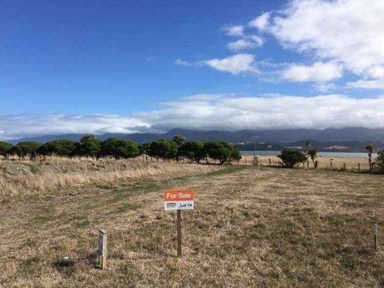 Lake Ferry Road Lake Ferry_5