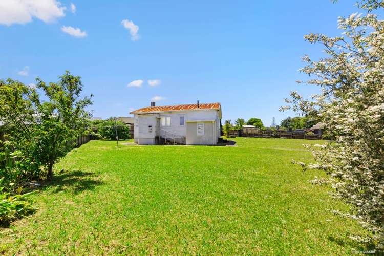 33 Kinross Street Blockhouse Bay_16