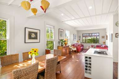 104 Bassett Road_4