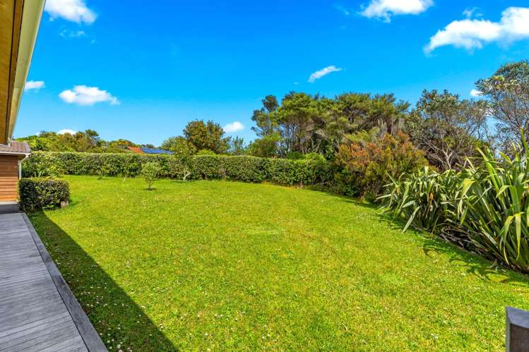 381 Oaia Road Muriwai Beach_25