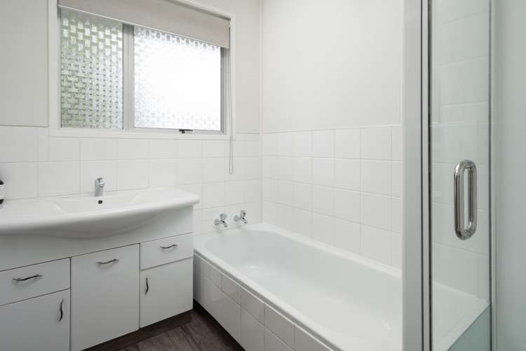 2 Alison Crescent Renwick_13