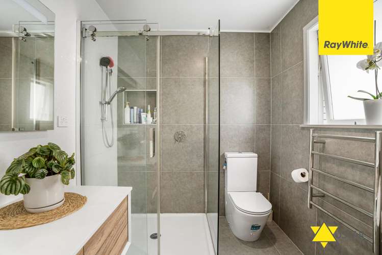 6 Te Kanawa Crescent Henderson_12