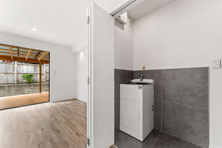 10 Toia Lane Silverdale_15