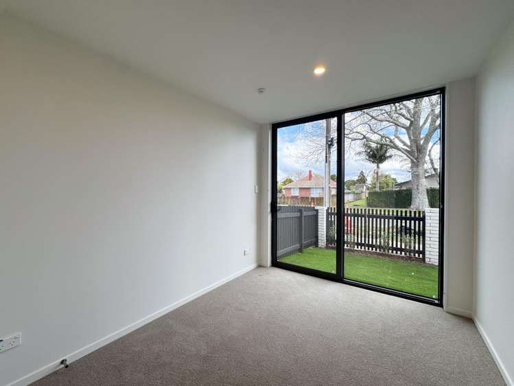2/29 Wairau Avenue 10016_6