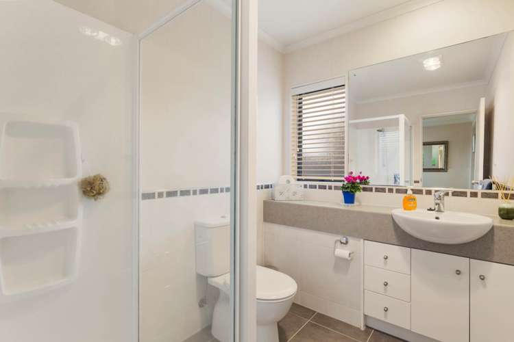 10 Girvan Terrace Wattle Downs_12