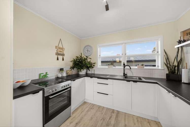 49 Patetere Street Mamaku_11